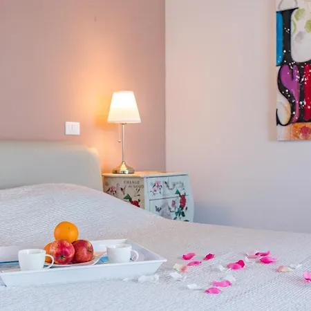 Windrose For 8 Persons Near With Large Garden Villa Marčana