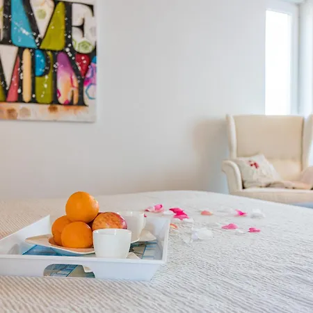 Windrose For 8 Persons Near With Large Garden Villa *